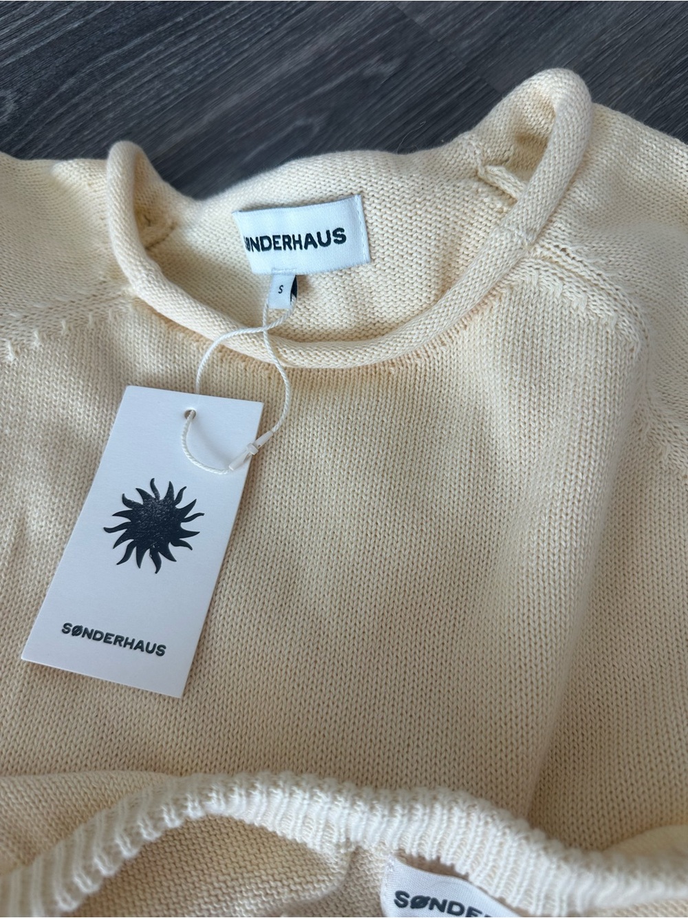 Sønderhaus Spring Jeanie Sweater Set - Picture 2 of 4
